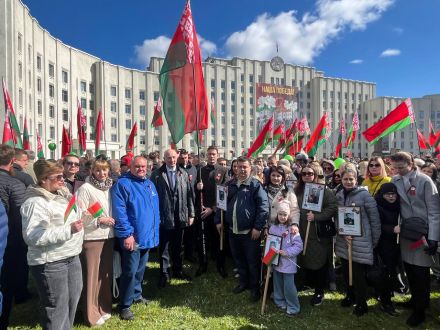 ОАО «Зенит» на торжественном параде, посвященном 80-летию Победы советского народа в Великой Отечественной войне. ОАО «Зенит» на торжественном параде, посвященном 80-летию Победы советского народа в Великой Отечественной войне.