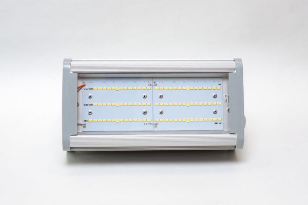 Светодиодный светильник ДКУ 03-1х37-002 УХЛ1